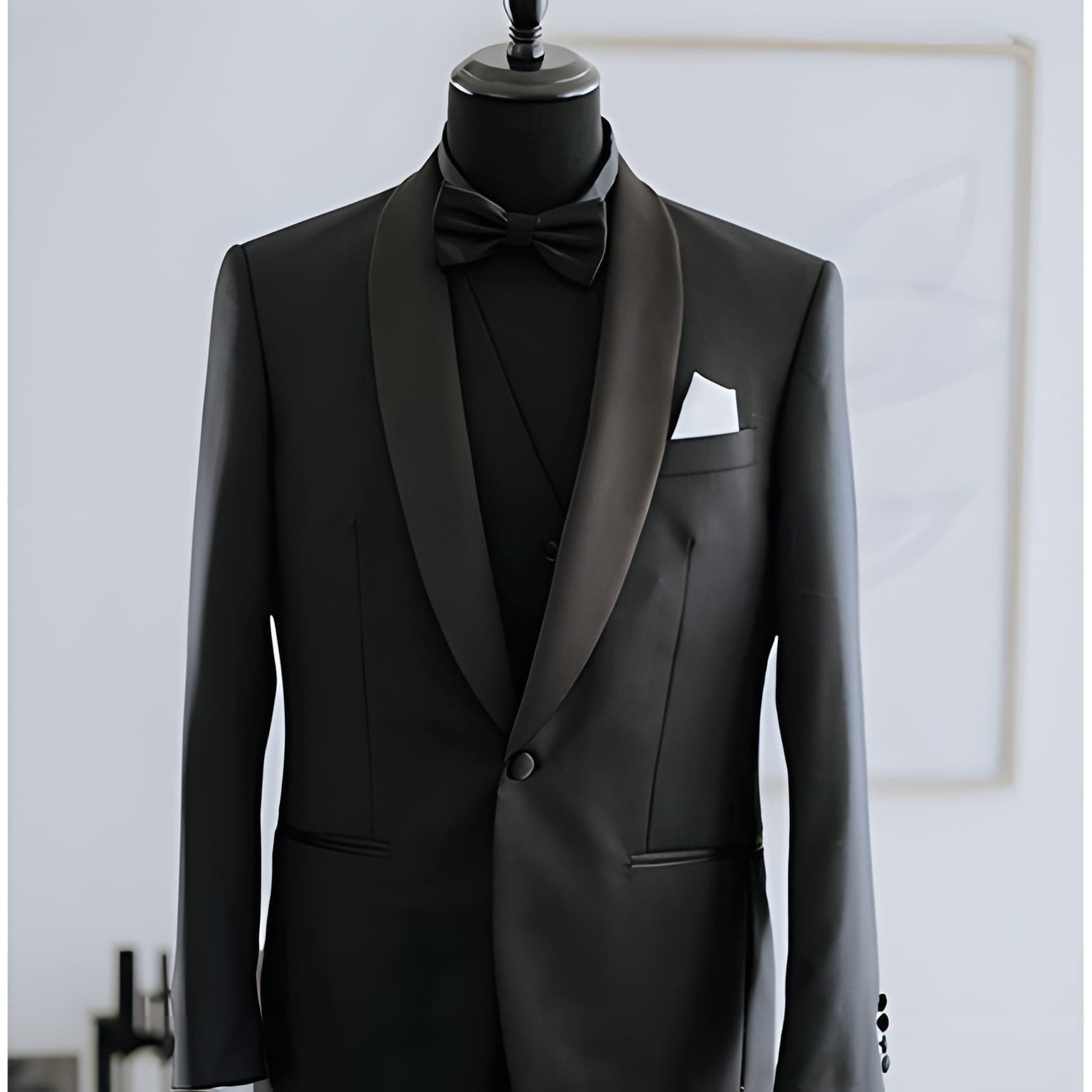 Black and silver male mannequin